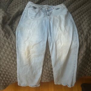 Old Navy Light Wash Boyfriend Jeans
